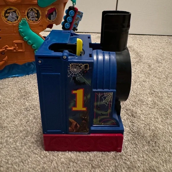 {Thomas the train} toy bundle - Picture 12 of 16